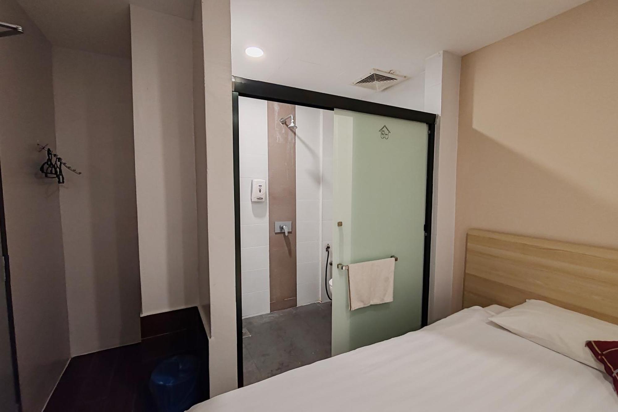 Hotel 18, Ipoh Aeon Mall Extérieur photo